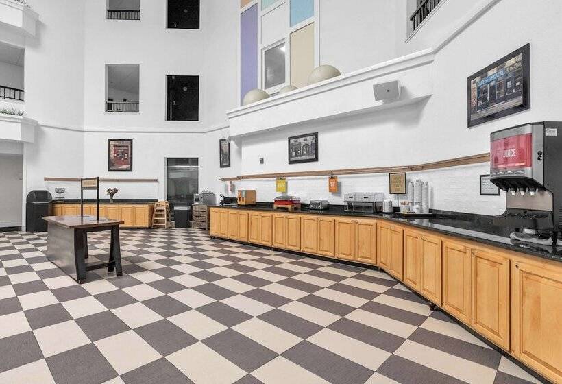 בית מלון כפרי Sonesta Essential Vacaville  Napa Valley