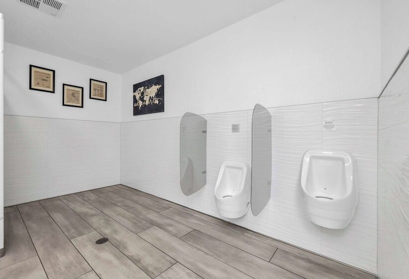 Отель Sonesta Essential Vacaville  Napa Valley