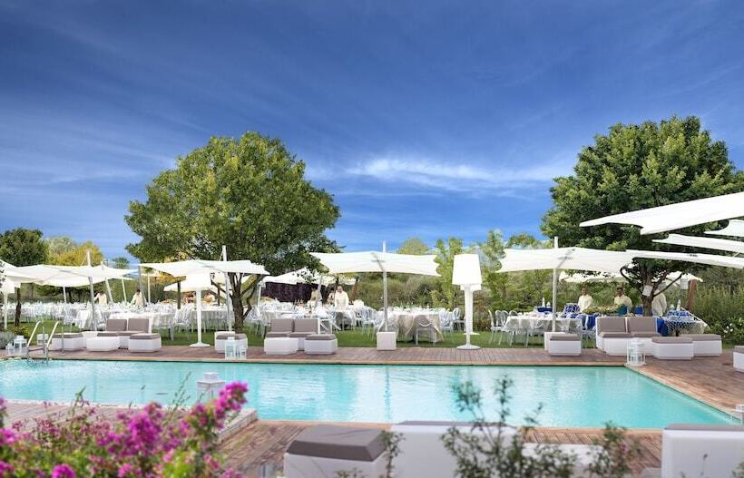 Sport Village Hotel & Spa