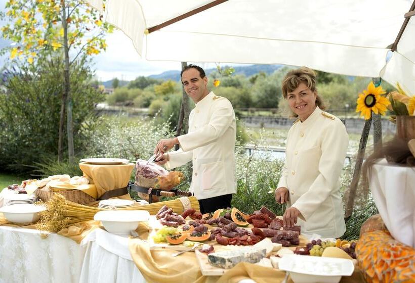 Sport Village Hotel & Spa