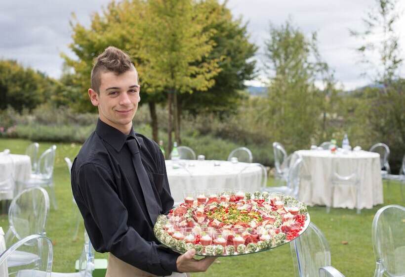 Sport Village Hotel & Spa