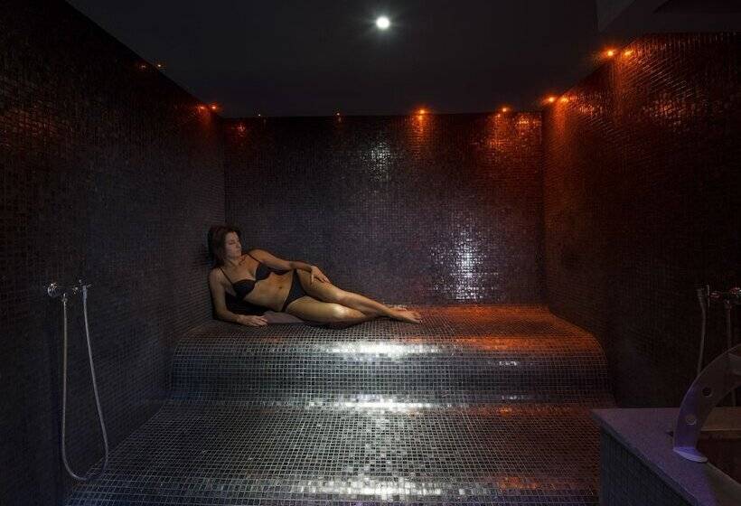 Sport Village Hotel & Spa