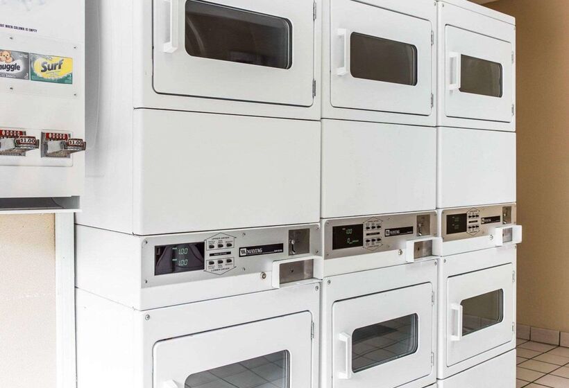 Отель Suburban Studios Kennesawmarietta North