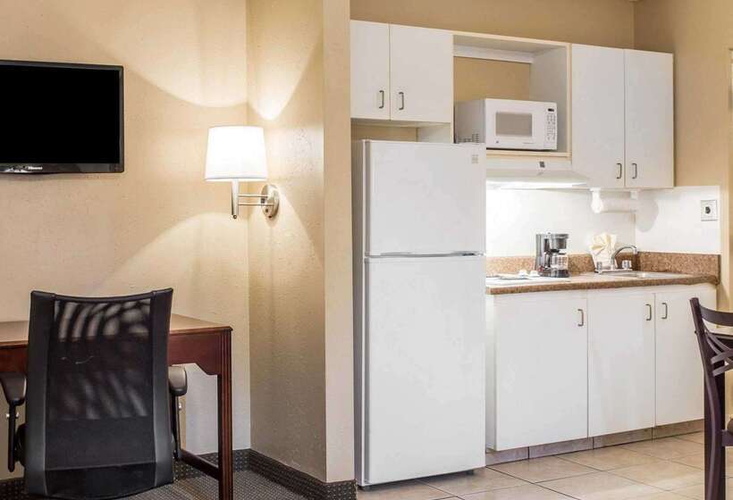 Отель Suburban Studios Kennesawmarietta North