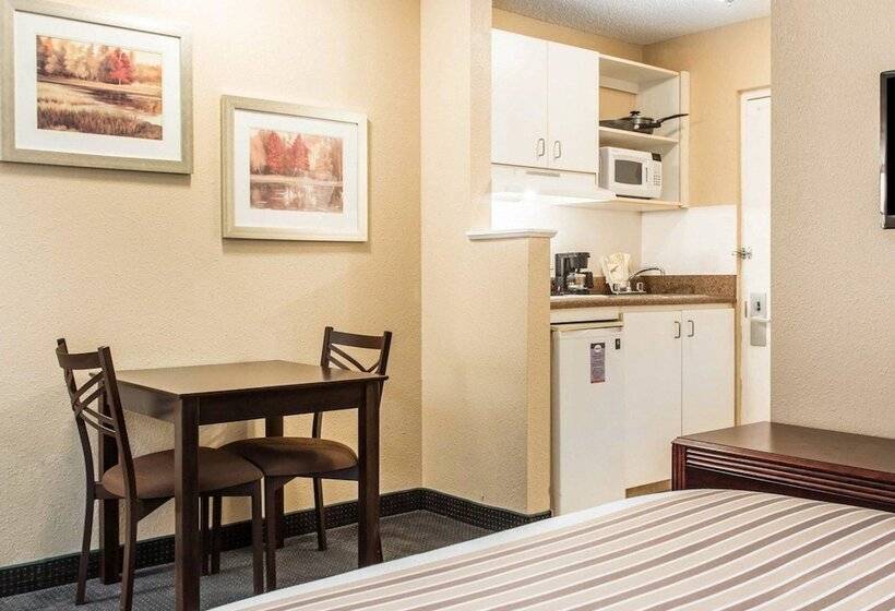 Отель Suburban Studios Kennesawmarietta North