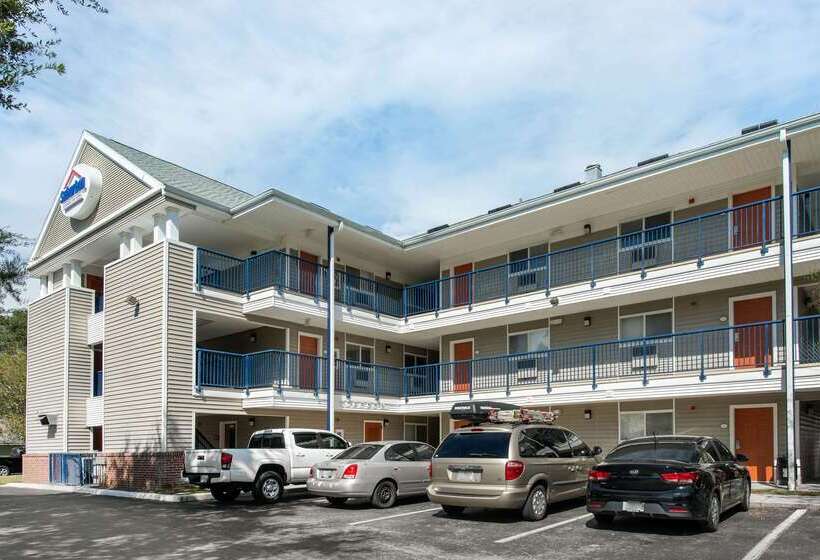 فندق Suburban Studios Lakeland North I4