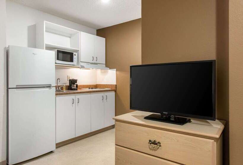 فندق Suburban Studios Lakeland North I4