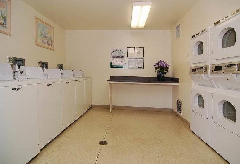 فندق Suburban Studios Lakeland North I4