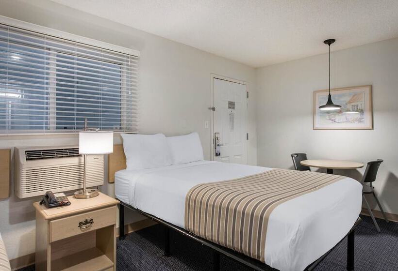 فندق Suburban Studios Lakeland North I4