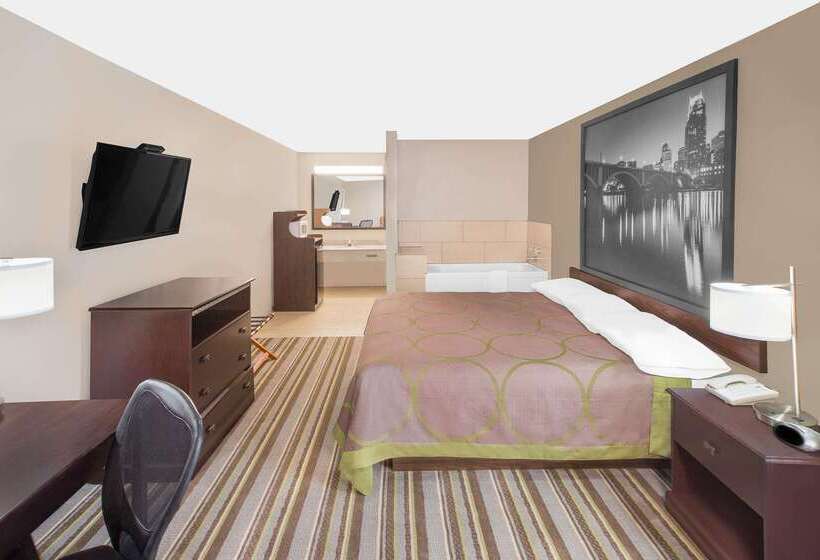 فندق Super 8 By Wyndham Bay St. Louis