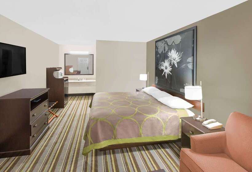 فندق Super 8 By Wyndham Bay St. Louis