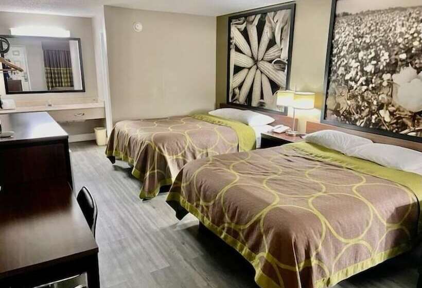 فندق Super 8 By Wyndham Bay St. Louis