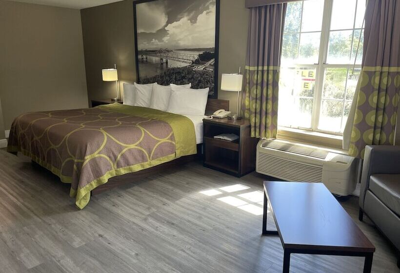 فندق Super 8 By Wyndham Bay St. Louis