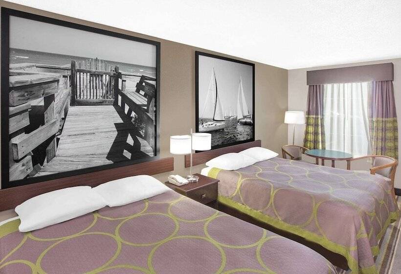 فندق Super 8 By Wyndham Bay St. Louis