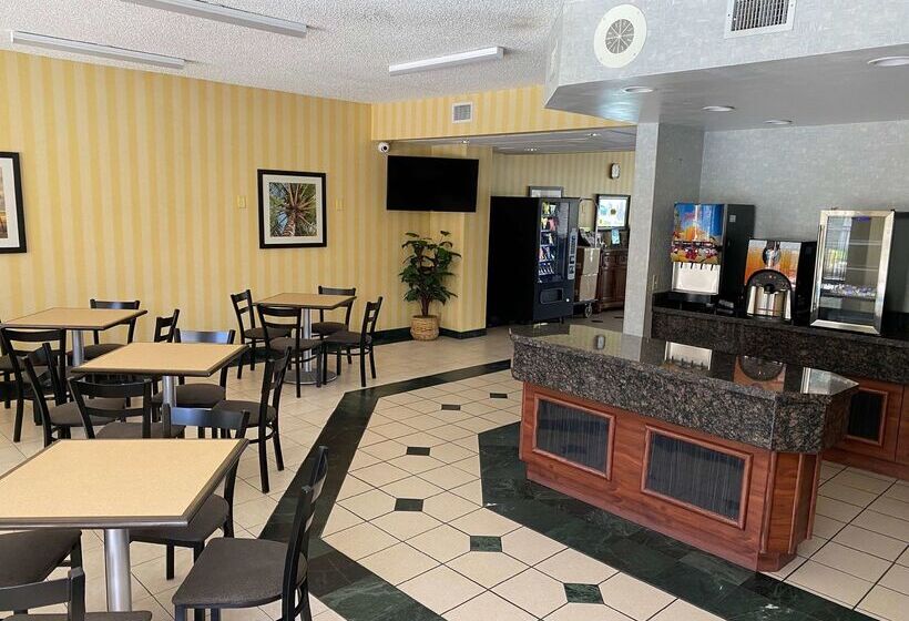 فندق Quality Inn