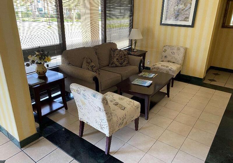 فندق Quality Inn