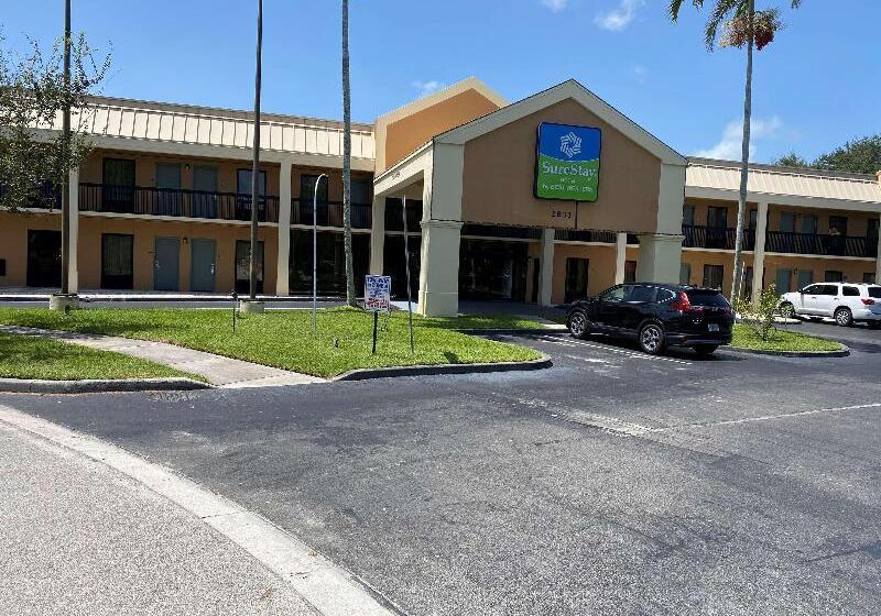 فندق Quality Inn