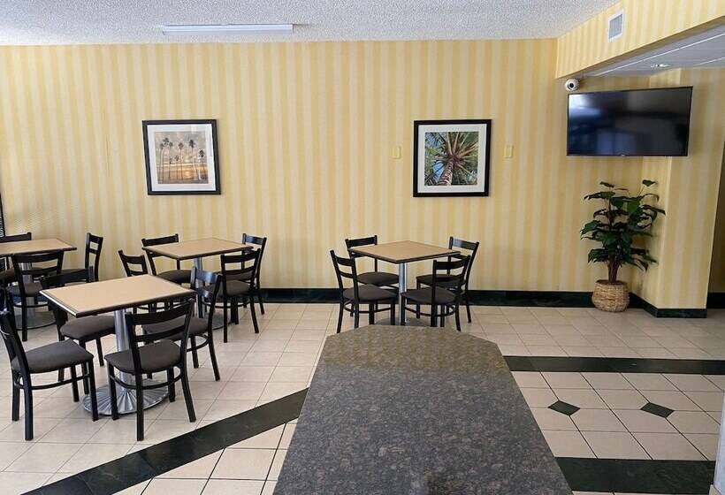 فندق Quality Inn