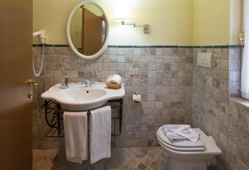 בית מלון כפרי & Terme Bagni Di Lucca