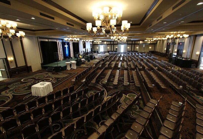 فندق The Osthoff Resort