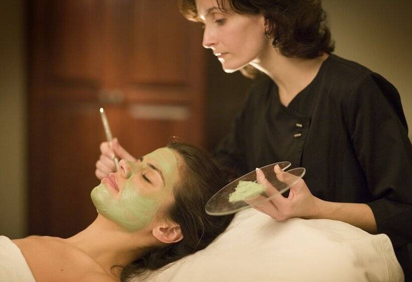 فندق The Osthoff Resort