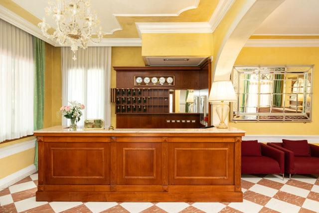 هتل Villa Cipro