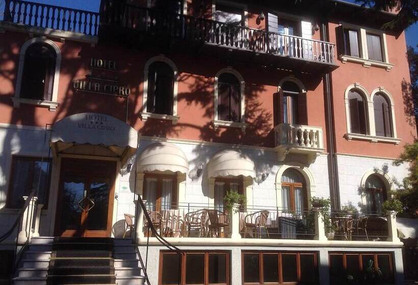 هتل Villa Cipro