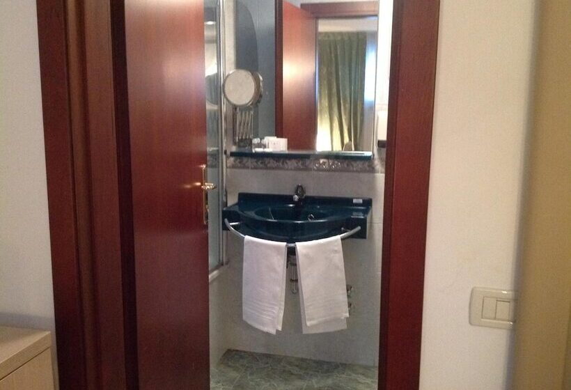 בית מלון כפרי Villa Cipro