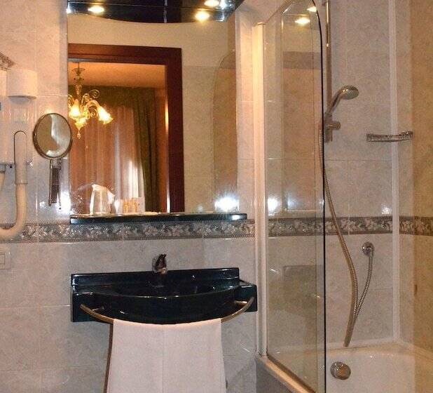 هتل Villa Cipro