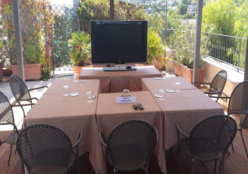 فندق Villa Durrueli Resort & Spa