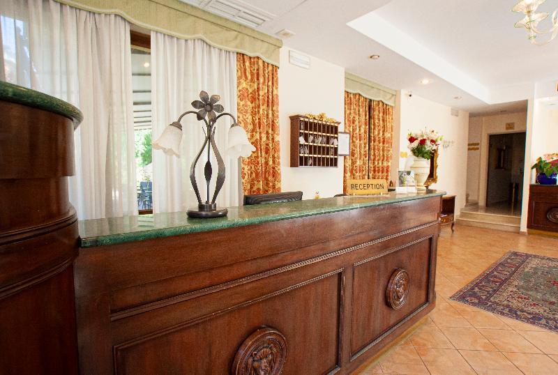 هتل Villa Edera