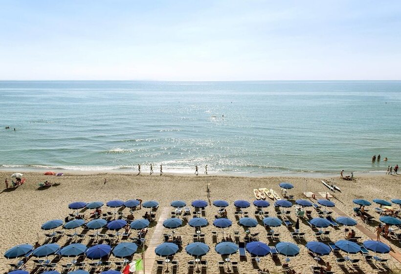 فندق Villa Lo Scoglietto