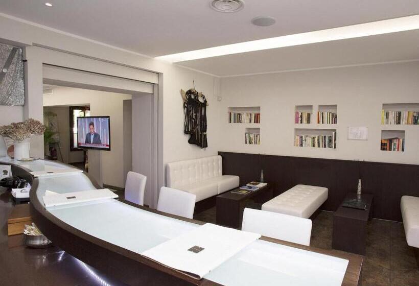 هتل Villa Pannonia