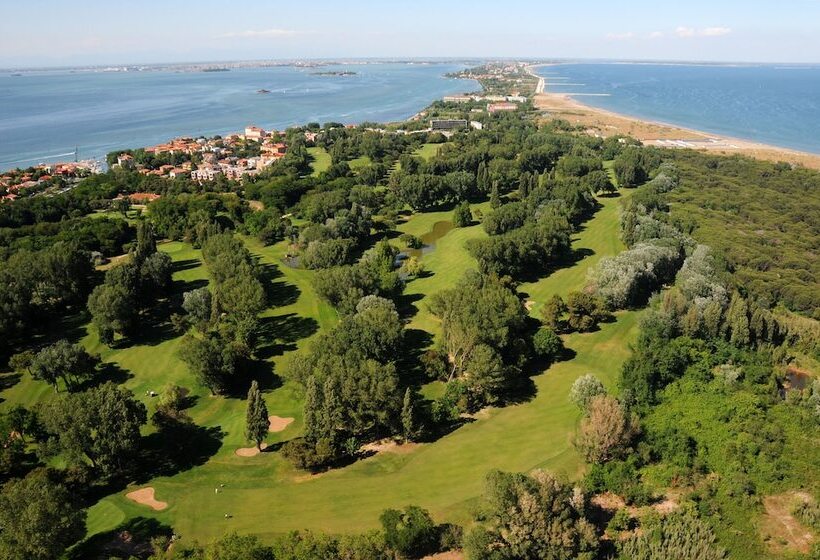 هتل Villa Pannonia