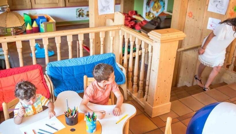 בית מלון כפרי Villaggio Nevada