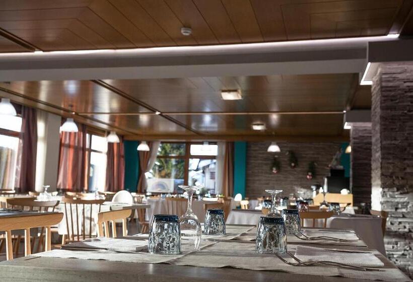 בית מלון כפרי Villaggio Nevada