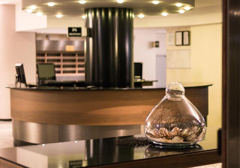 فندق Waldorf Palace