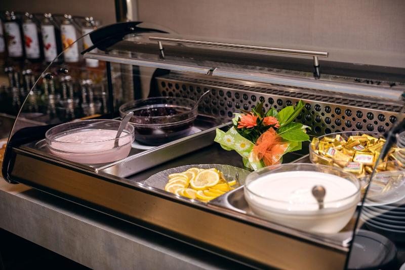 فندق Waldorf Palace