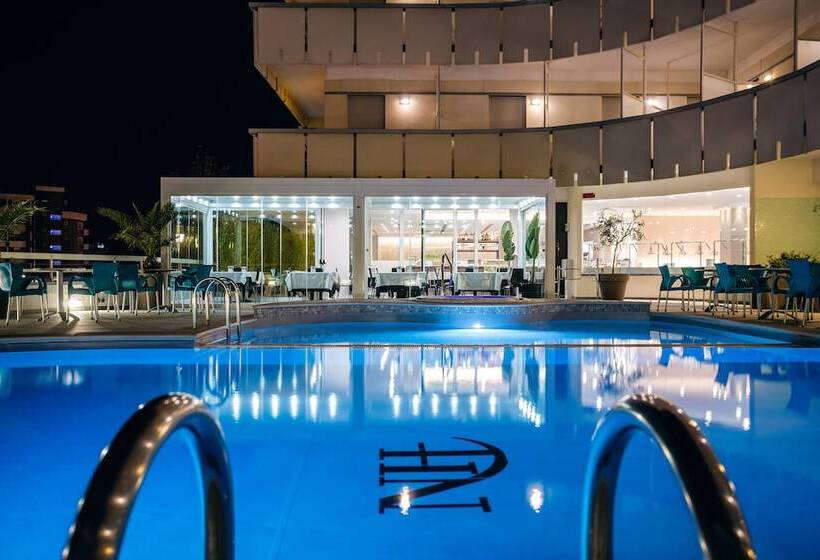 فندق Waldorf Palace