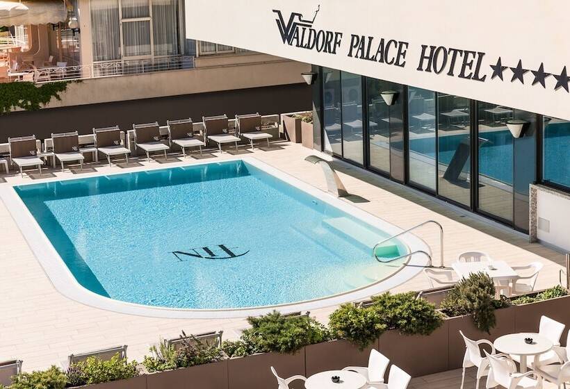 فندق Waldorf Palace