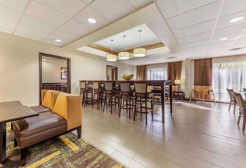 호텔 Wingate By Wyndham Buckhannon