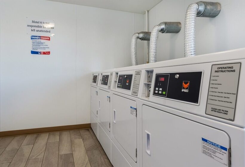 Motel 6 Greenville, Sc