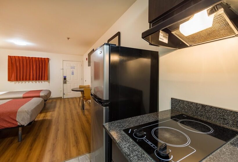 Motel 6 Greenville, Sc