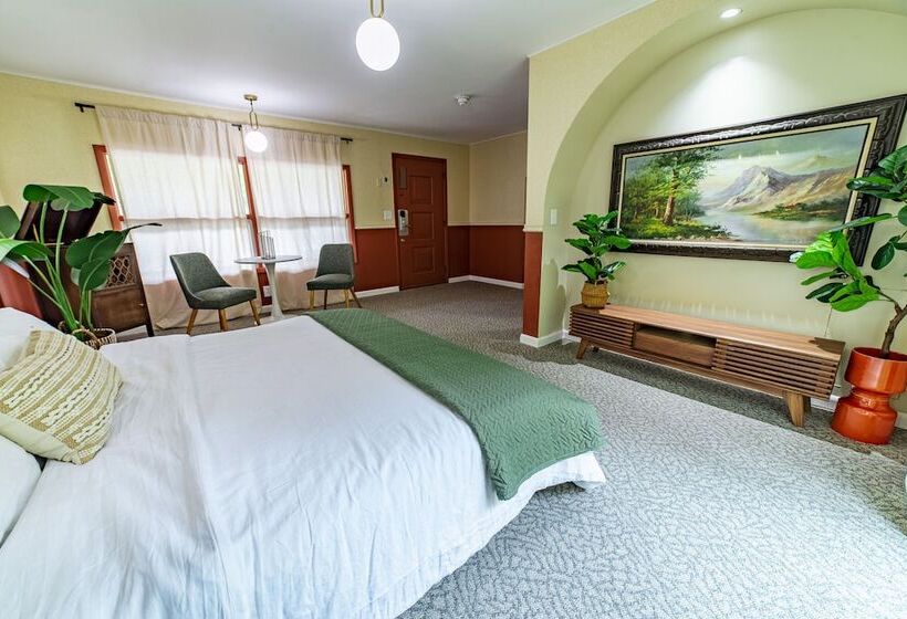 The Springs Motel