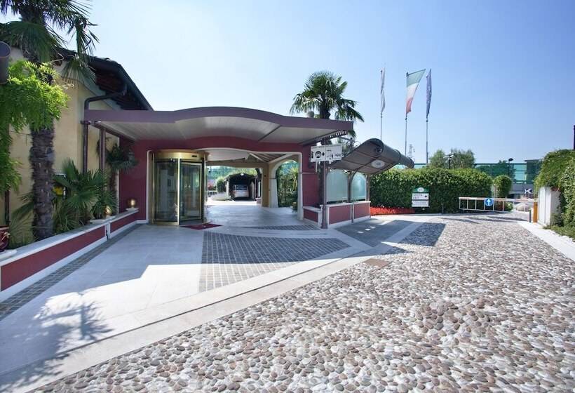 Vip S Motel Luxury Accommodation & Spa