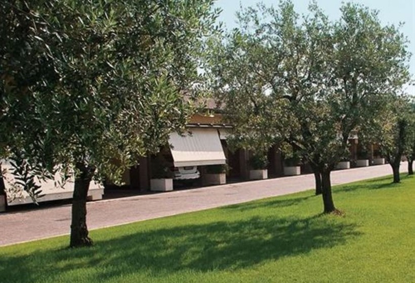 Vip S Motel Luxury Accommodation & Spa