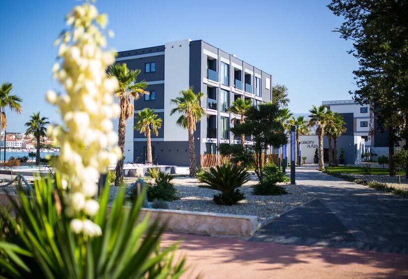 فندق Liberty Plaza