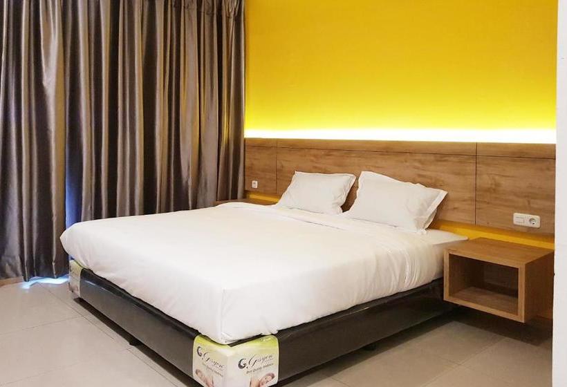 酒店 Oyo 90015 Platinum Guest House