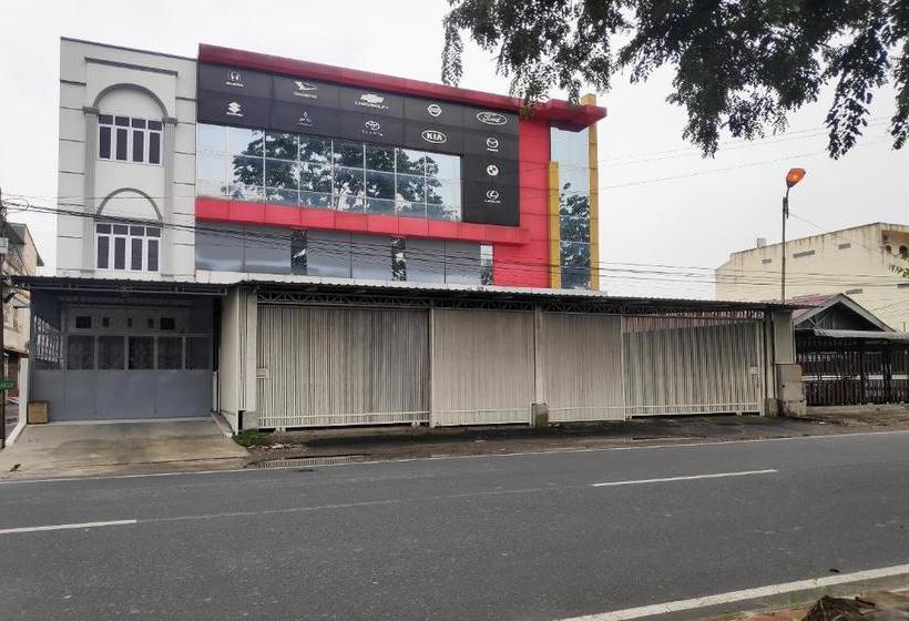 酒店 Oyo 90015 Platinum Guest House