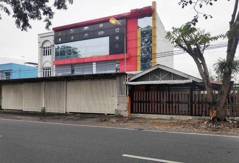 酒店 Oyo 90015 Platinum Guest House